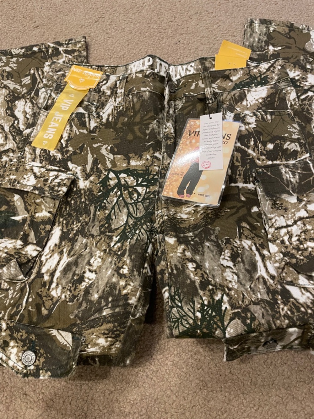 NWT VIP Women’s Camo Cargo pants - size 13